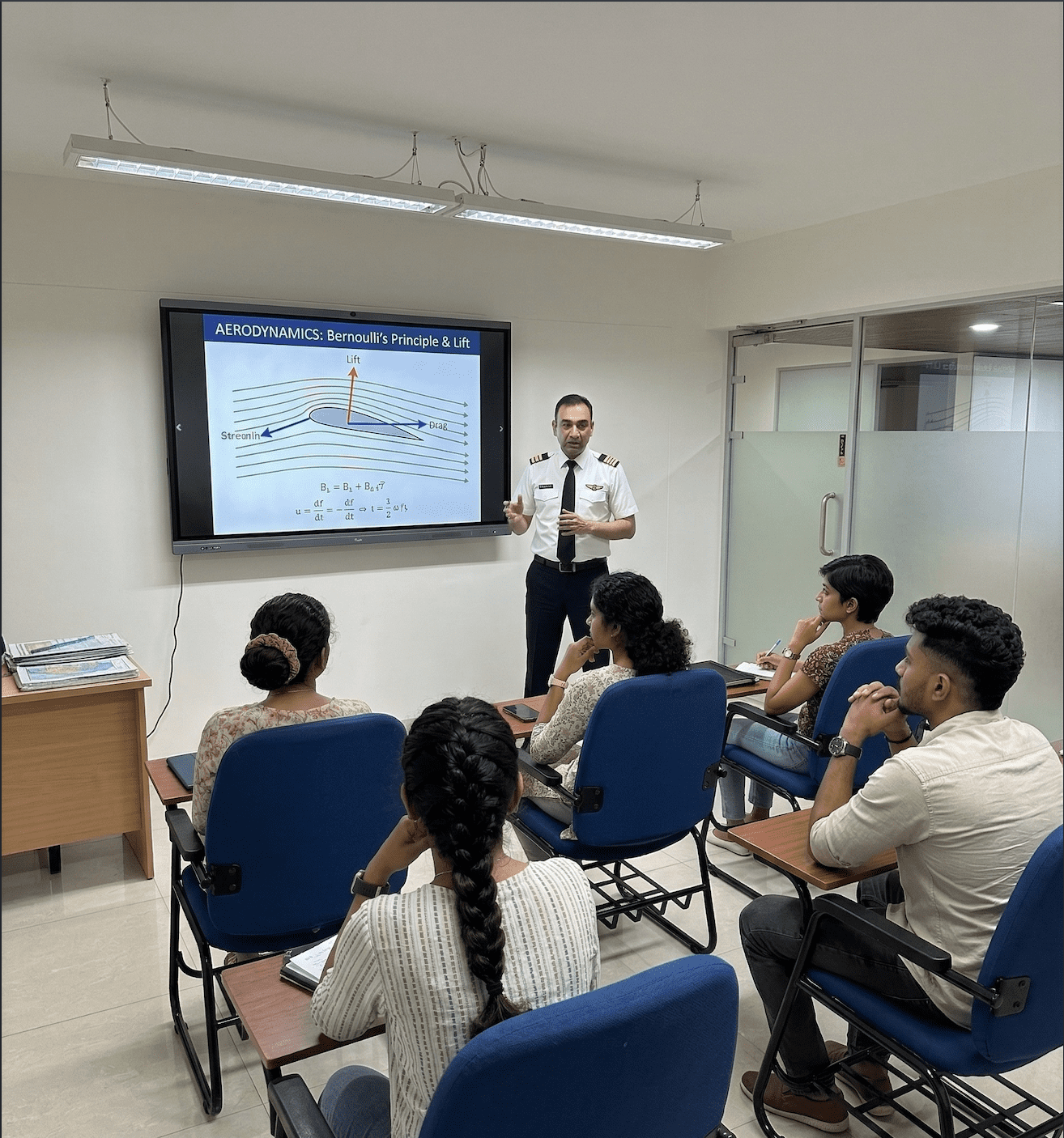 Home 19 Aerodynamics & physics lectures